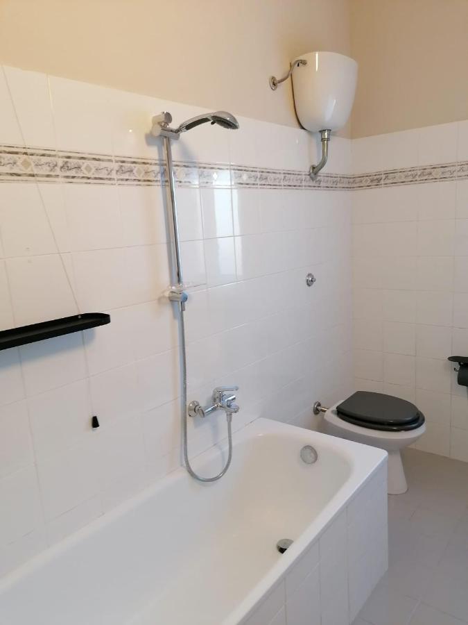 Bramante-12 Apartment Pescara Bagian luar foto